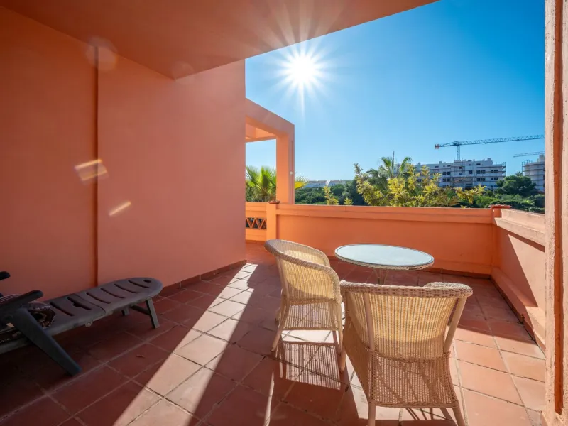 One-level apartment consisting of 3 double bedrooms, together with 3 bathrooms a large L shape terrace with the bonus of half being covered and the other half open to be able to enjoy the sun all day long which you has limited sea views. Property comes wi