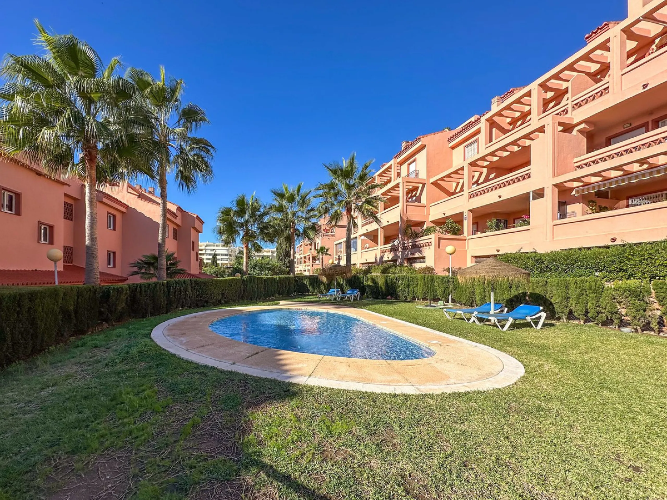 One-level apartment consisting of 3 double bedrooms, together with 3 bathrooms a large L shape terrace with the bonus of half being covered and the other half open to be able to enjoy the sun all day long which you has limited sea views. Property comes wi
