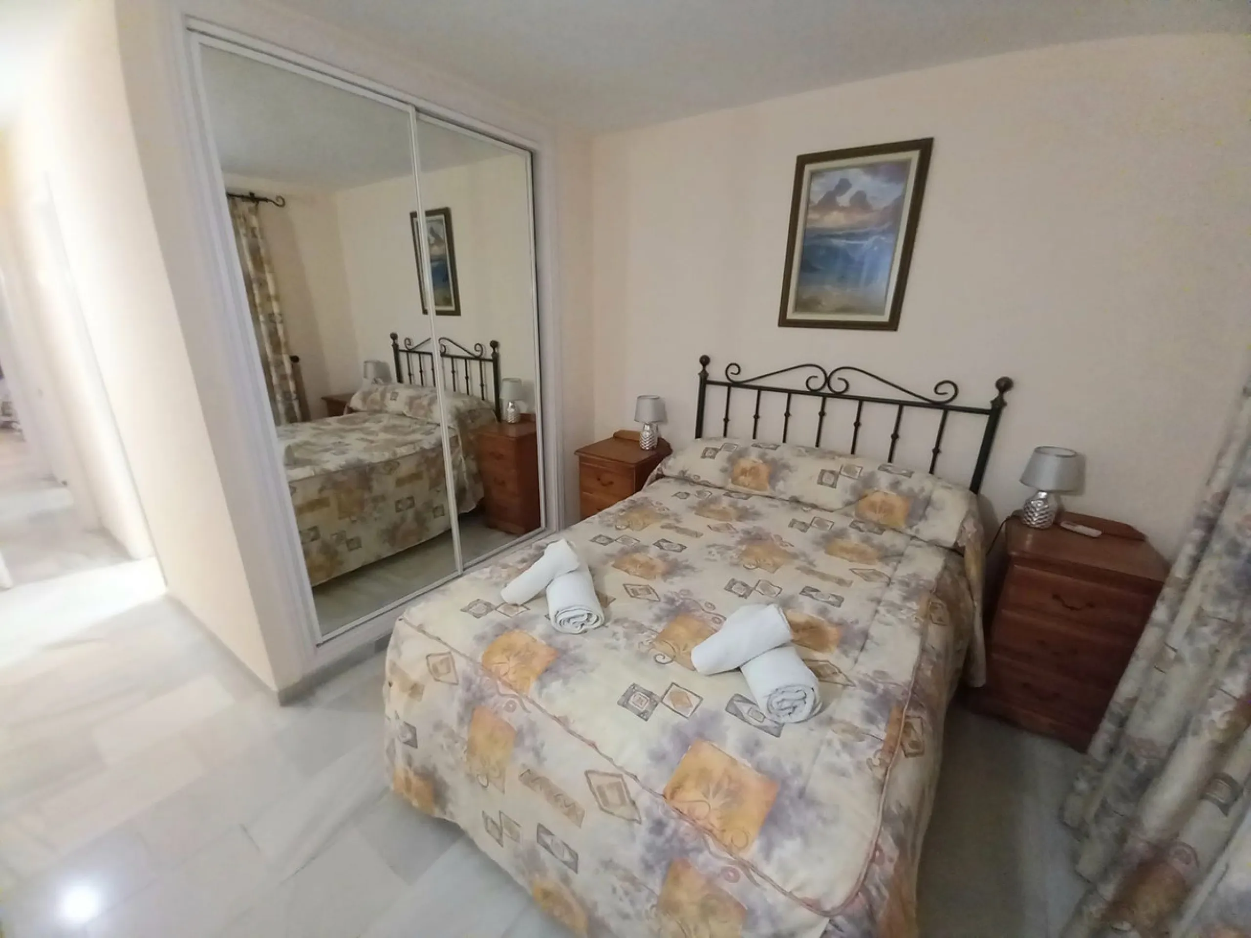 Make your dreams a reality!!!!!  If you have always dreamt about living in La Cala de Mijas on the ground floor with direct access to the beautiful community gardens then La Siesta Beach is for you!  The property is on a gated community only a few meters 