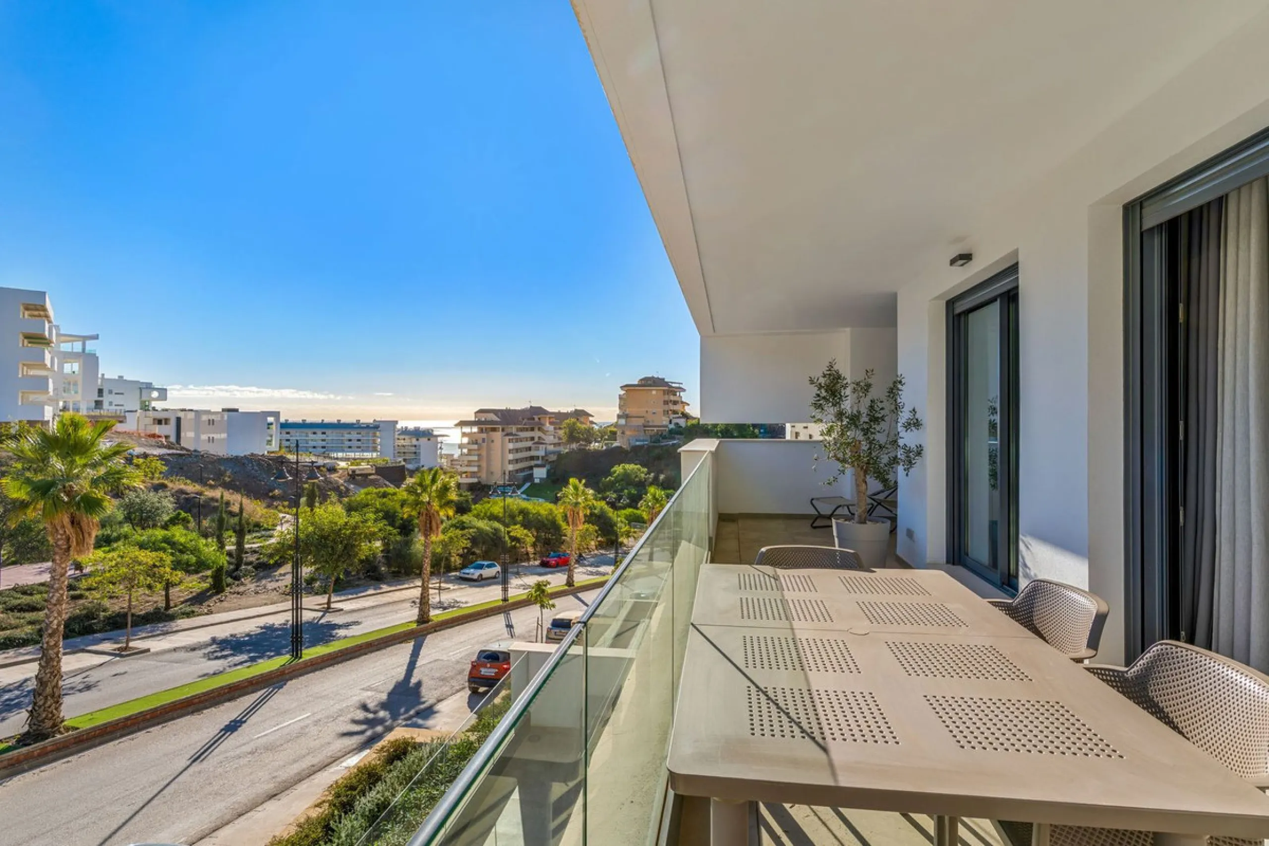 Modern Beachside Apartment in Higuron – Fully Furnished, En-Suite, Parking & Pool