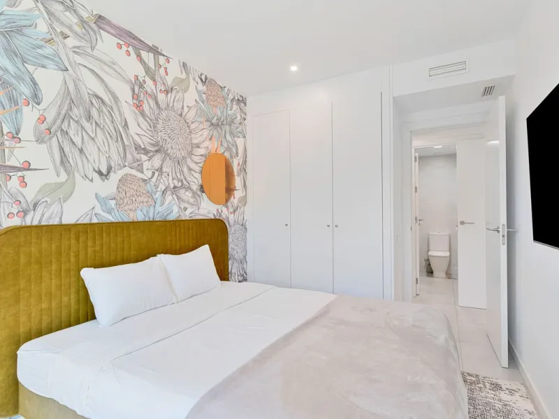 Modern Beachside Apartment in Higuron – Fully Furnished, En-Suite, Parking & Pool