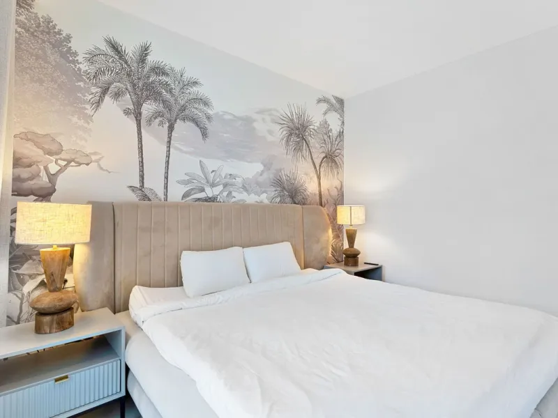 Modern Beachside Apartment in Higuron – Fully Furnished, En-Suite, Parking & Pool