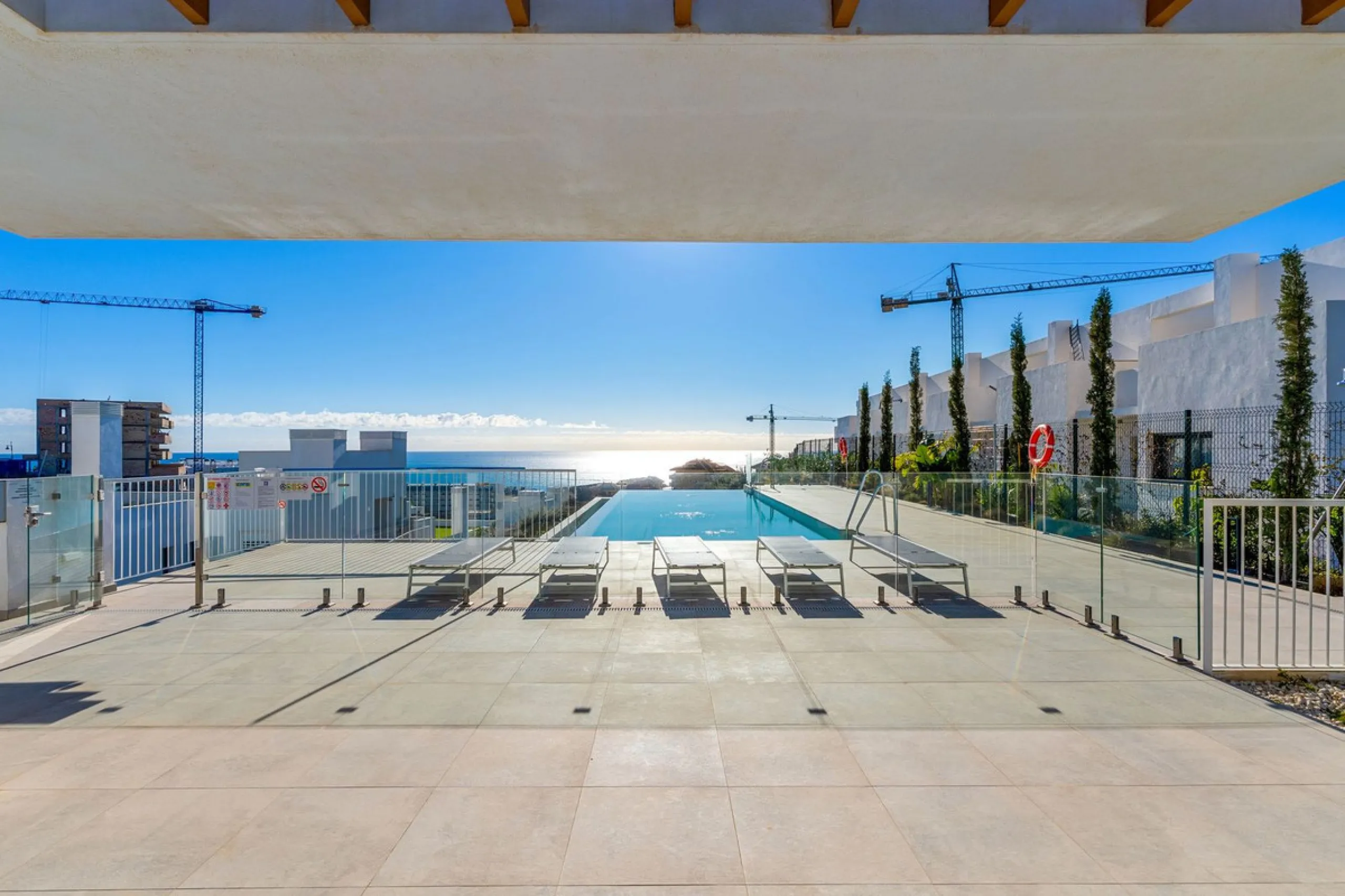 Modern Beachside Apartment in Higuron – Fully Furnished, En-Suite, Parking & Pool