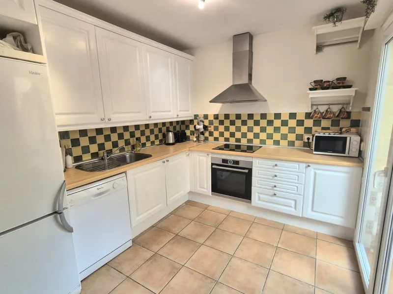 House - Townhouse в продаже в Alhaurín el Grande, Málaga. В доме 3 спален и 3 ванных комнат. Площадь дома 127 м²