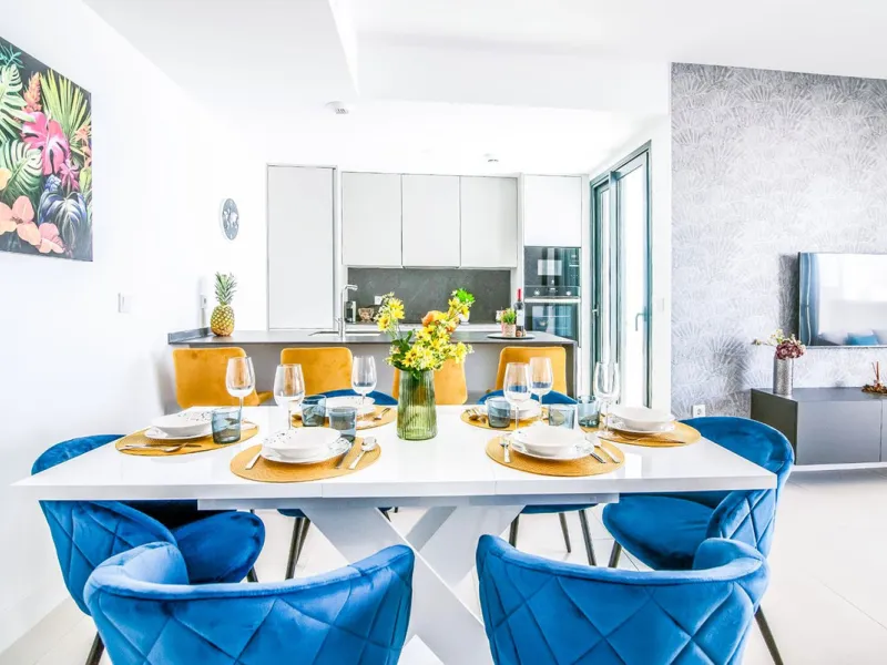 Contemporary 3-Bedroom Apartment at Las Lomas 2, Reserva del Higuerón. Reduced to 749,000 for a quick sale