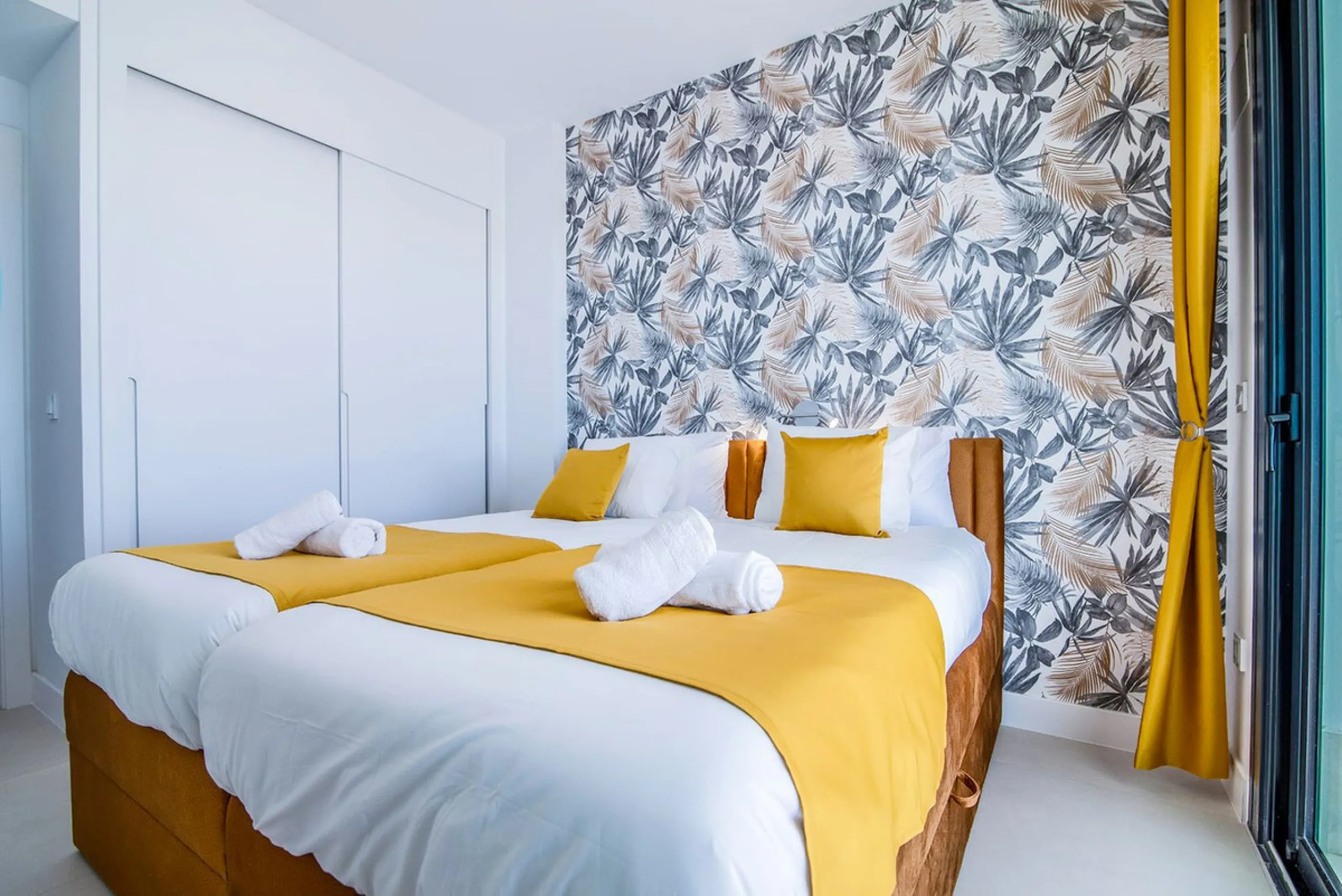 Apartment - Middle Floor Apartment в продаже в Fuengirola, Málaga. В доме 2 спален и 2 ванных комнат. Площадь дома 111 м²