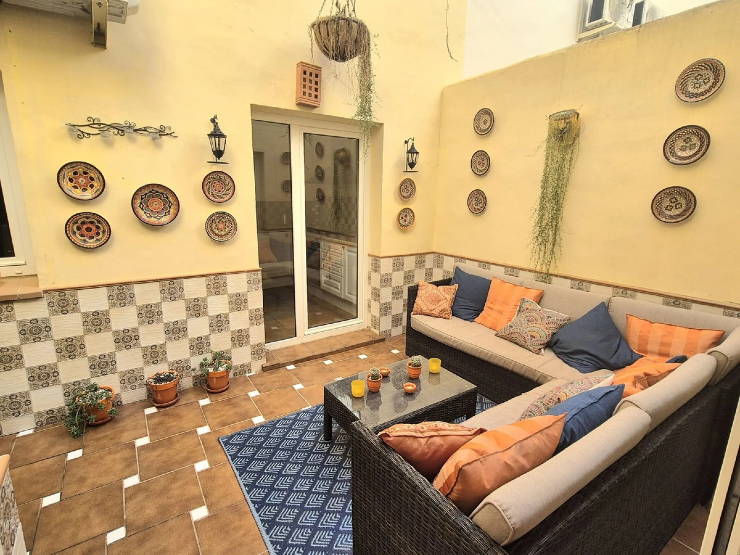 House - Townhouse в продаже в Alhaurín el Grande, Málaga. В доме 3 спален и 3 ванных комнат. Площадь дома 127 м²