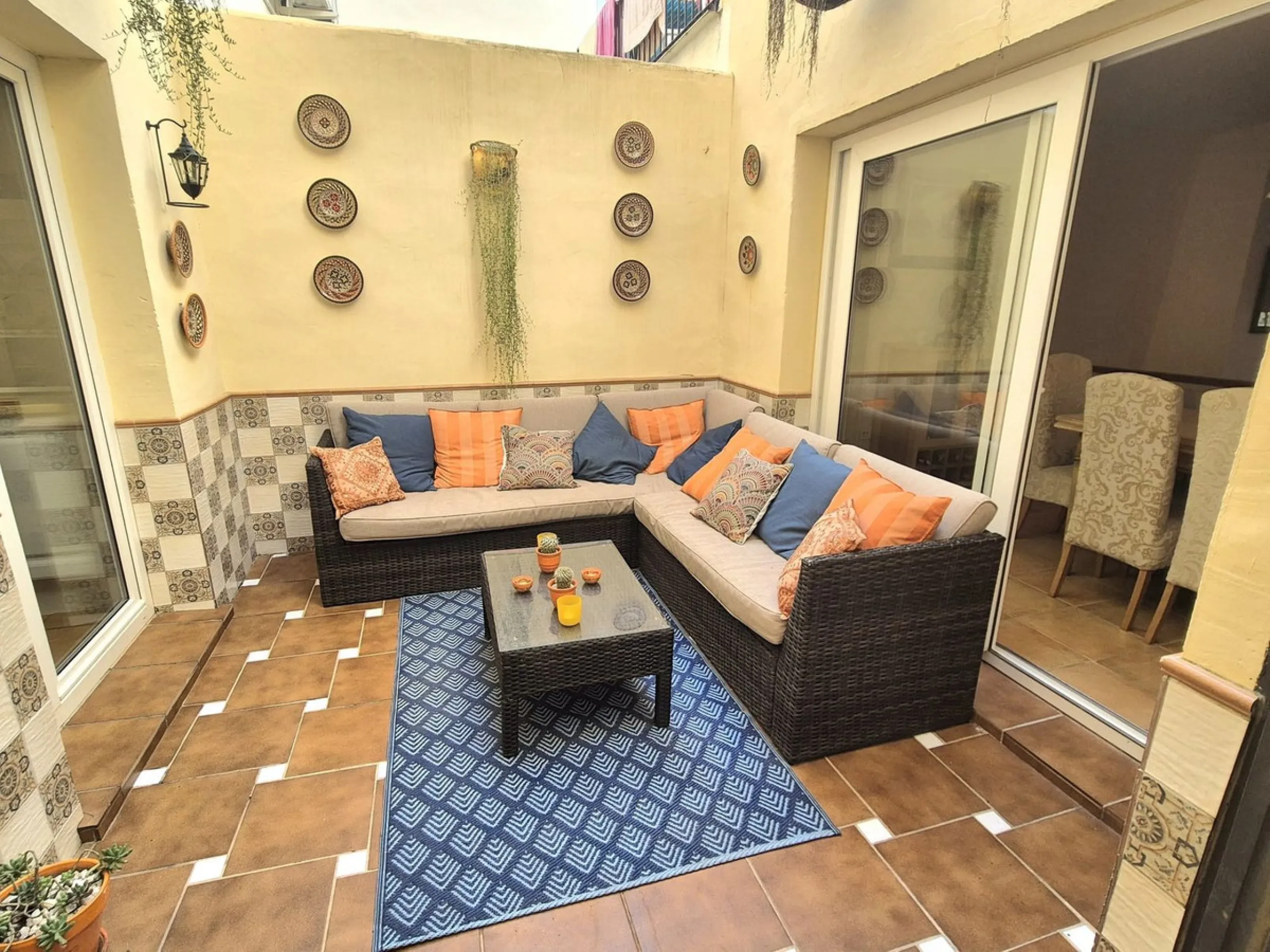 House - Townhouse в продаже в Alhaurín el Grande, Málaga. В доме 3 спален и 3 ванных комнат. Площадь дома 127 м²