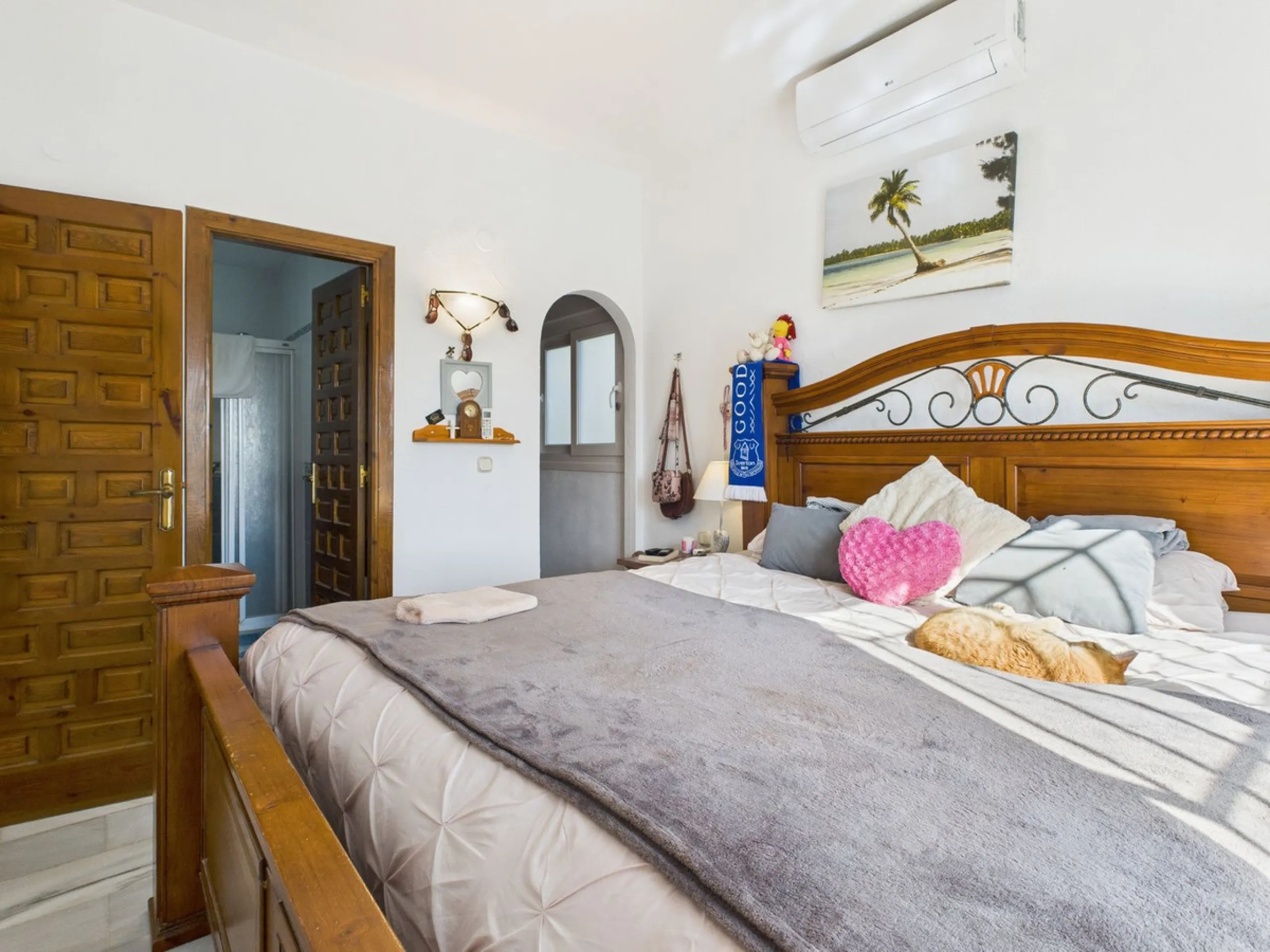 Beautiful 4-Bedroom Detached Home with Private Pool in Forest Hills, Estepona
