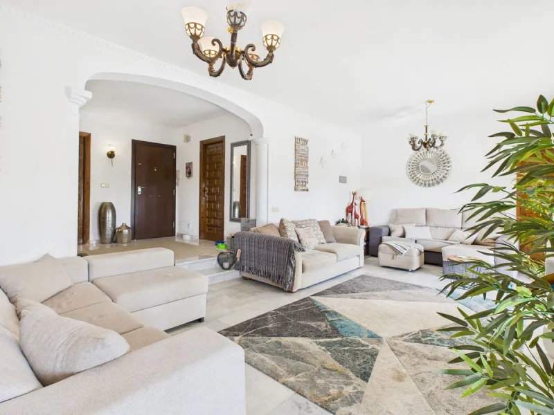 Beautiful 4-Bedroom Detached Home with Private Pool in Forest Hills, Estepona