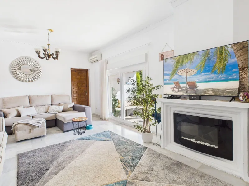Beautiful 4-Bedroom Detached Home with Private Pool in Forest Hills, Estepona