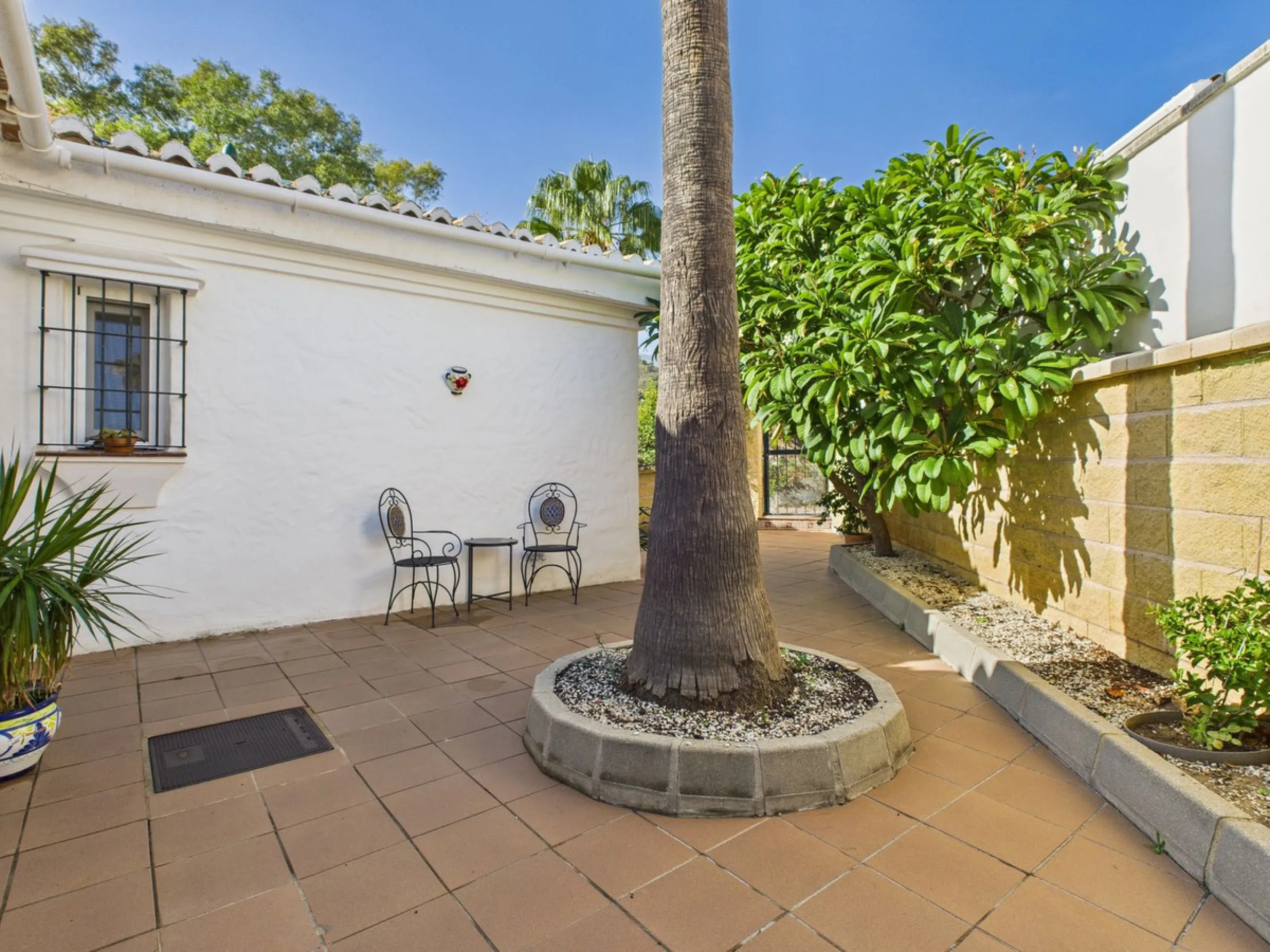 Beautiful 4-Bedroom Detached Home with Private Pool in Forest Hills, Estepona