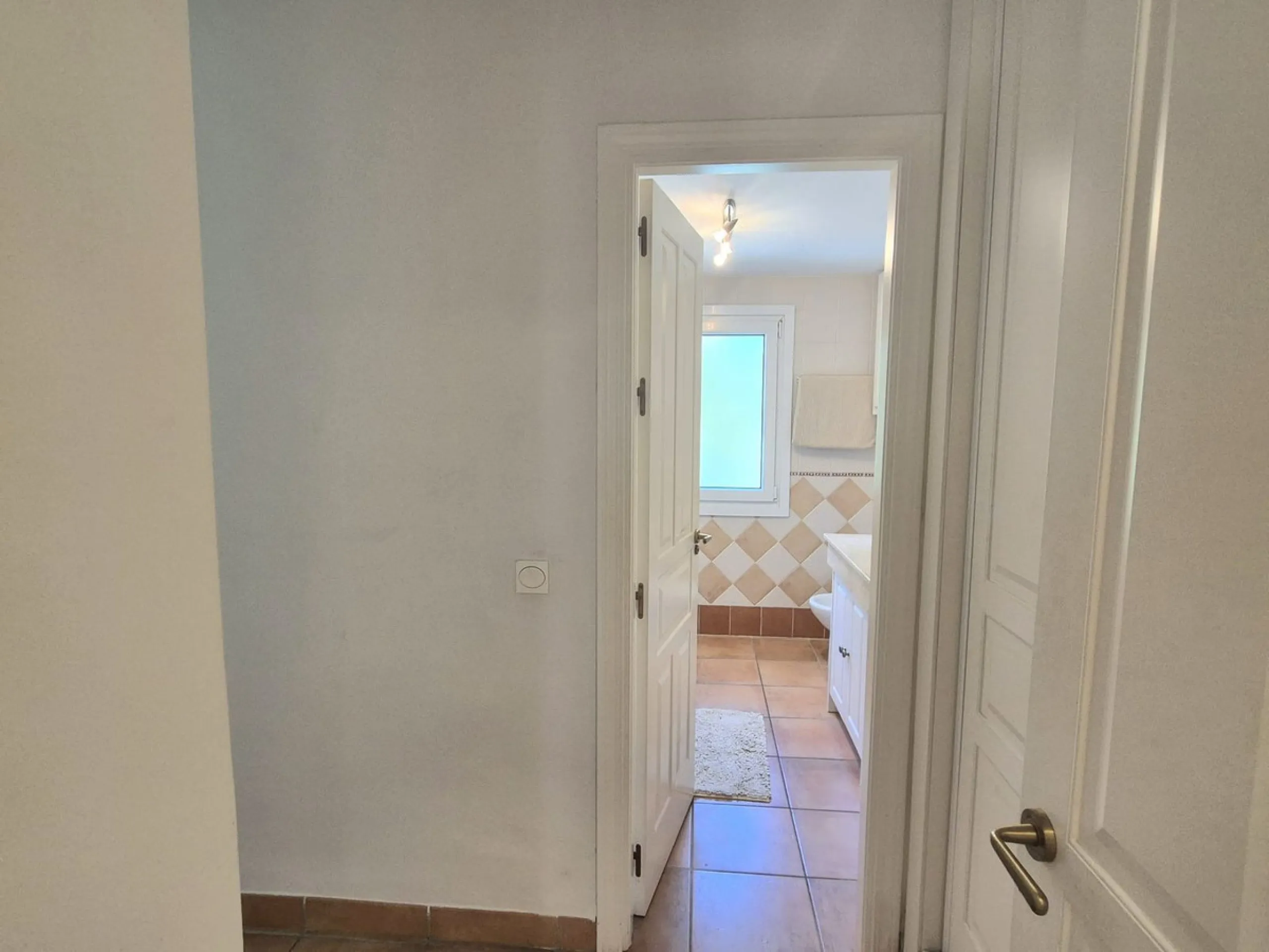 House - Townhouse в продаже в Alhaurín el Grande, Málaga. В доме 3 спален и 3 ванных комнат. Площадь дома 127 м²