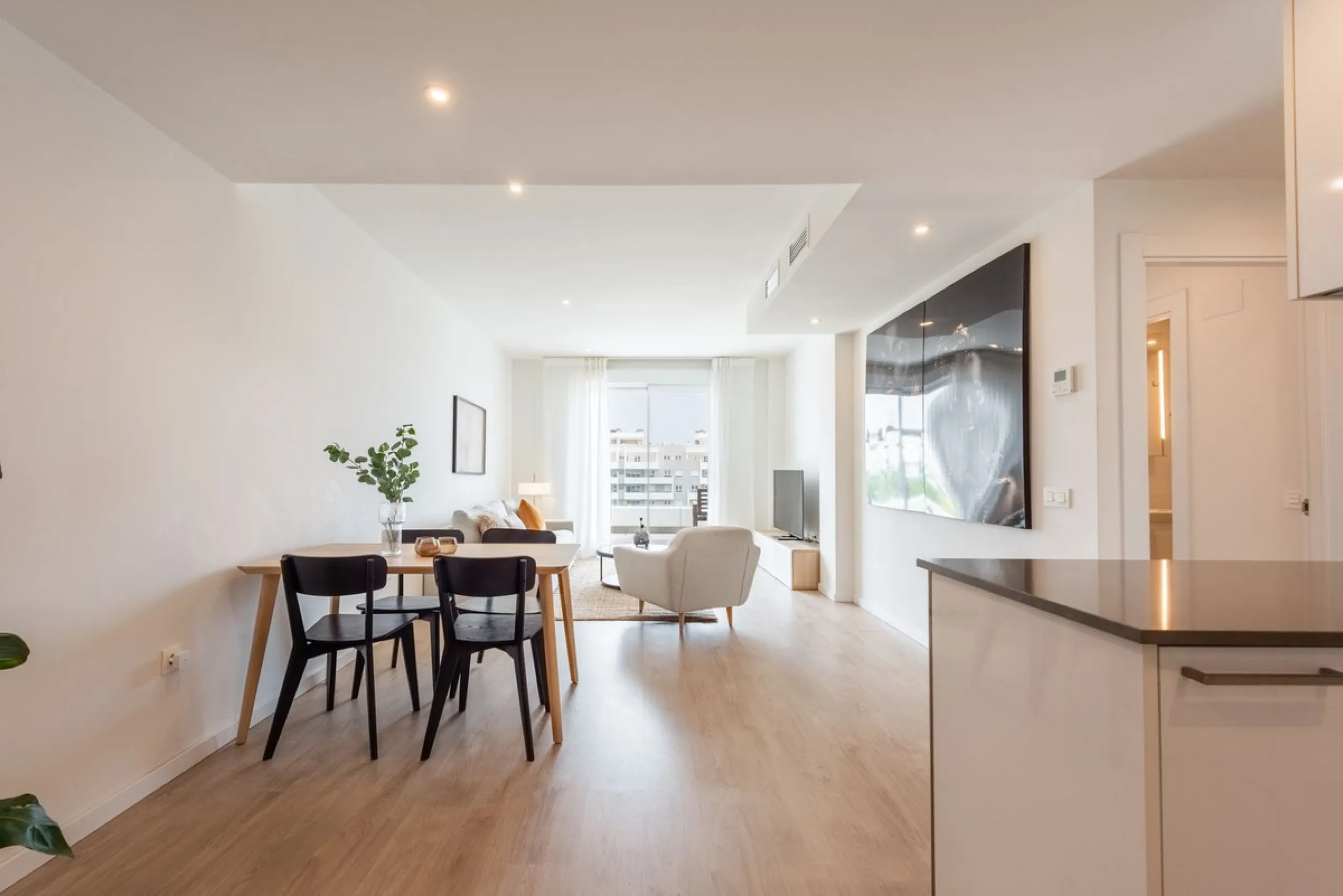 Modern & Luxurious Apartment with Sea Views in La Campana, Nueva Andalucía