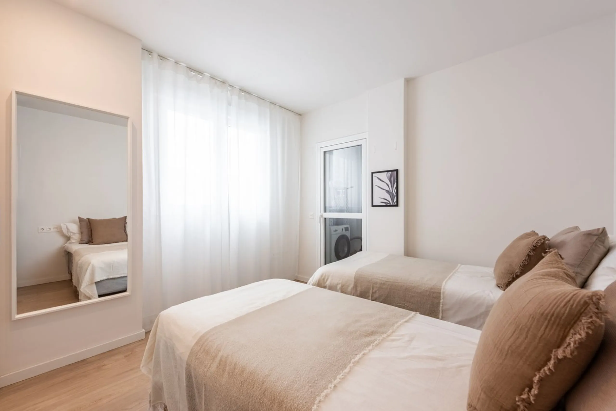 Modern & Luxurious Apartment with Sea Views in La Campana, Nueva Andalucía