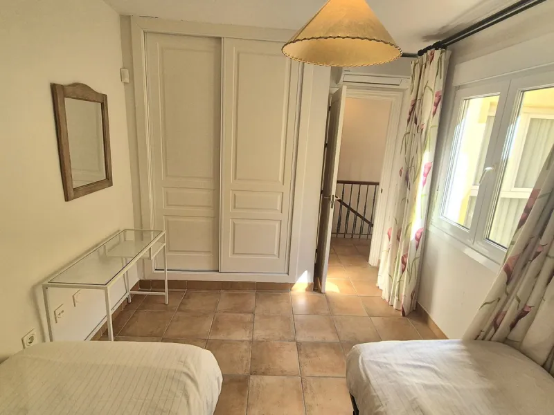 House - Townhouse в продаже в Alhaurín el Grande, Málaga. В доме 3 спален и 3 ванных комнат. Площадь дома 127 м²