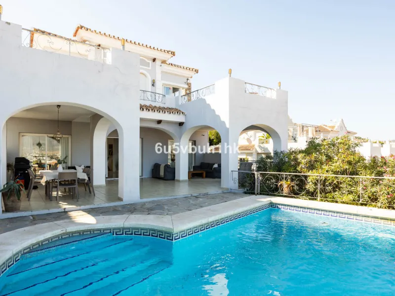 Imagine waking up to golden Mediterranean light, the scent of warm pine trees, and birdsong drifting across rolling green fairways. This exceptional 6-bedroom villa beside Cerrado del Aguila Golf & Resort offers more than a home – it offers a lifestyle sh