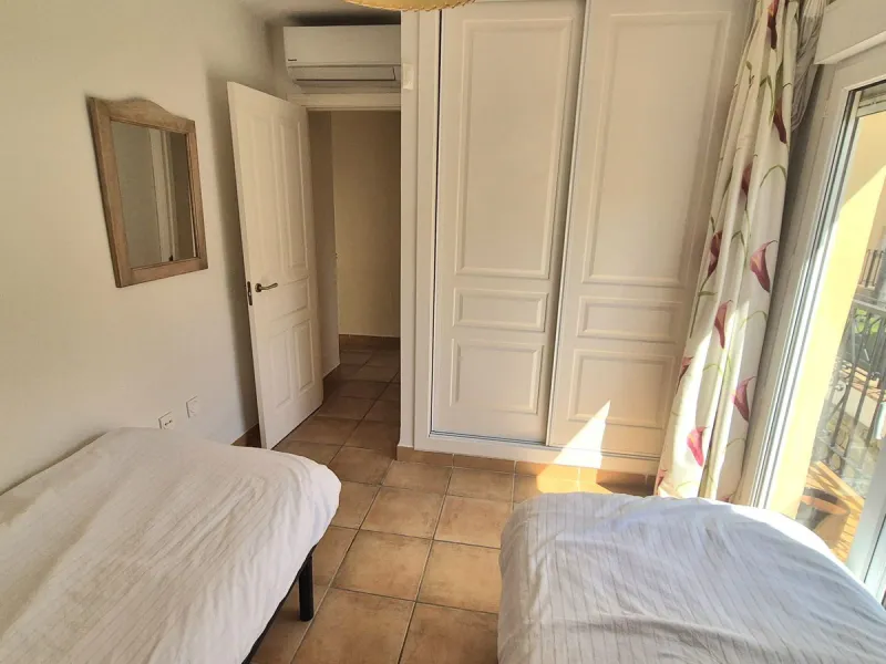 House - Townhouse в продаже в Alhaurín el Grande, Málaga. В доме 3 спален и 3 ванных комнат. Площадь дома 127 м²