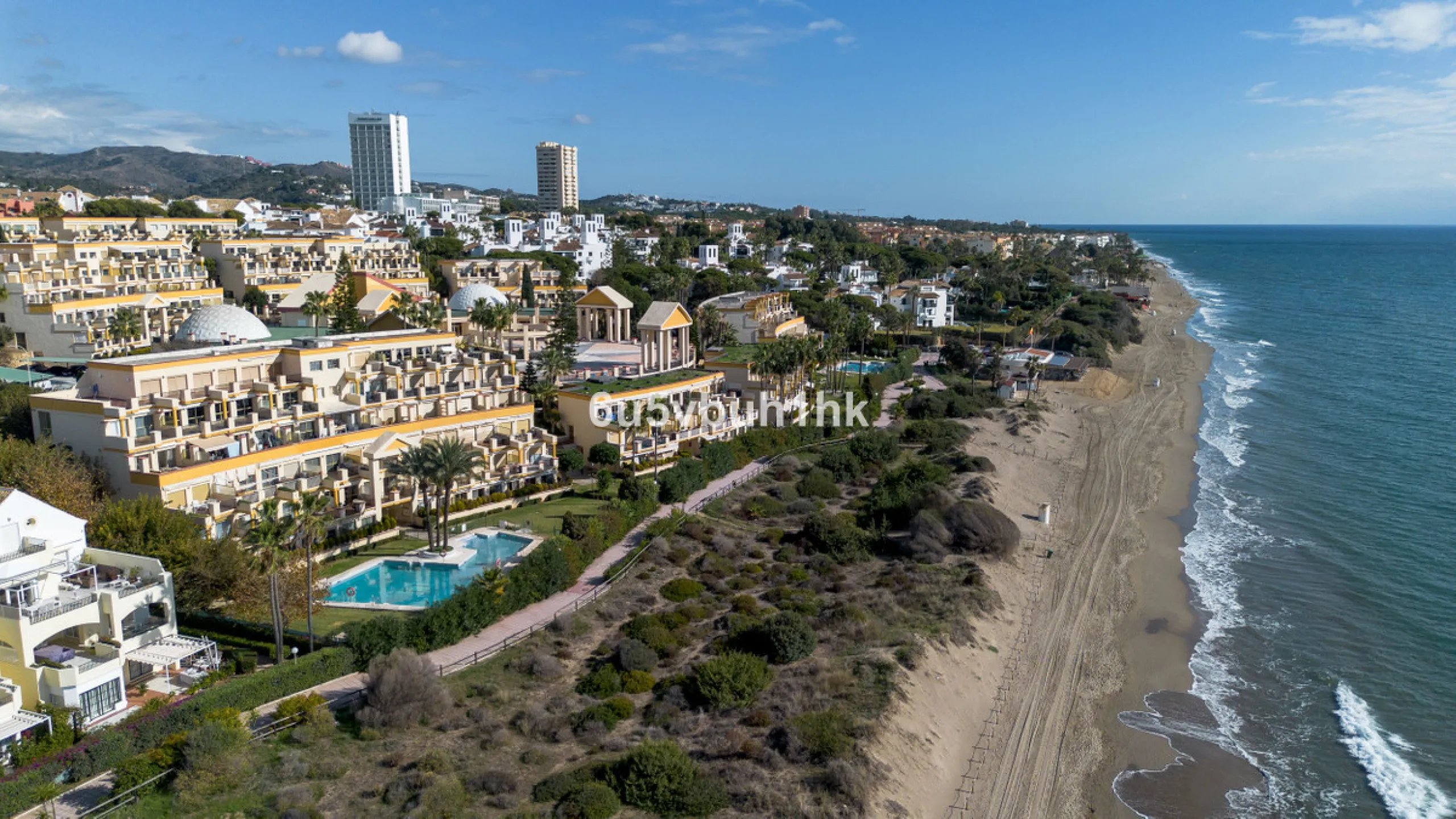 Apartment - Middle Floor Studio в продаже в Marbella, Málaga. В доме 1 спален и 1 ванных комнат. Площадь дома 35 м². Площадь участка 1 м²