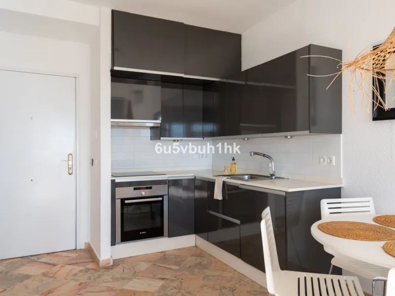 Apartment - Middle Floor Studio в продаже в Marbella, Málaga. В доме 1 спален и 1 ванных комнат. Площадь дома 35 м². Площадь участка 1 м²