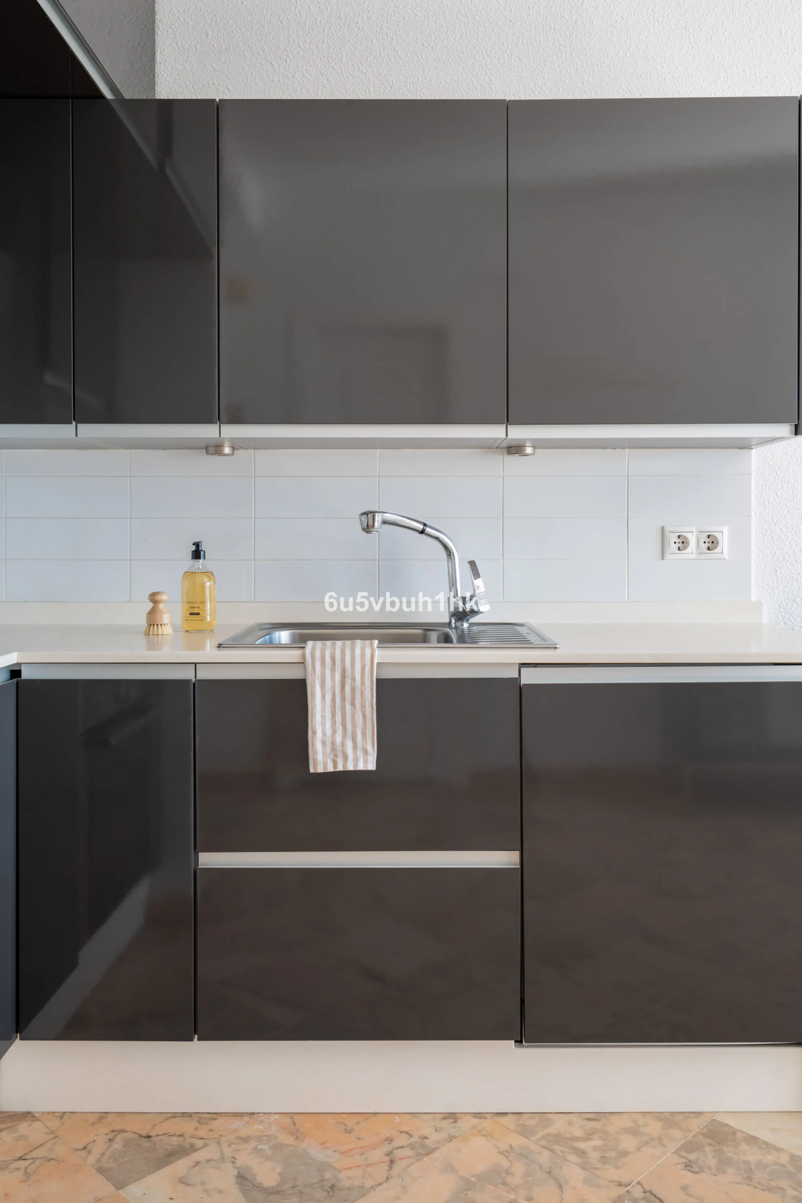 Apartment - Middle Floor Studio в продаже в Marbella, Málaga. В доме 1 спален и 1 ванных комнат. Площадь дома 35 м². Площадь участка 1 м²