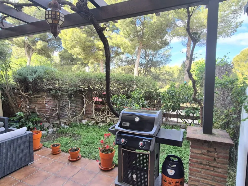 House - Townhouse в продаже в Alhaurín el Grande, Málaga. В доме 3 спален и 3 ванных комнат. Площадь дома 127 м²