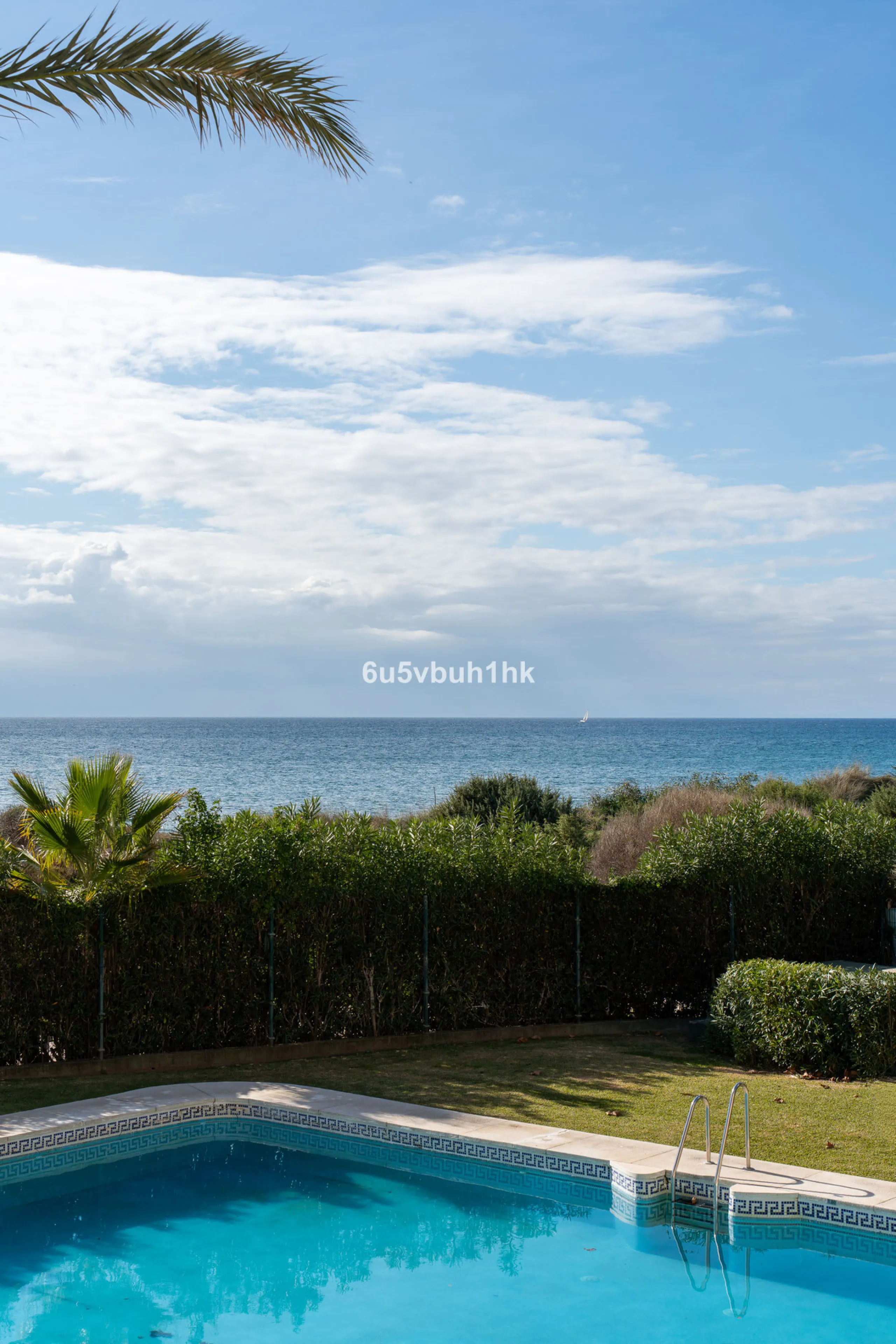 Apartment - Middle Floor Studio в продаже в Marbella, Málaga. В доме 1 спален и 1 ванных комнат. Площадь дома 35 м². Площадь участка 1 м²