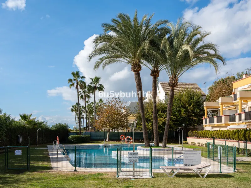 Apartment - Middle Floor Studio в продаже в Marbella, Málaga. В доме 1 спален и 1 ванных комнат. Площадь дома 35 м². Площадь участка 1 м²