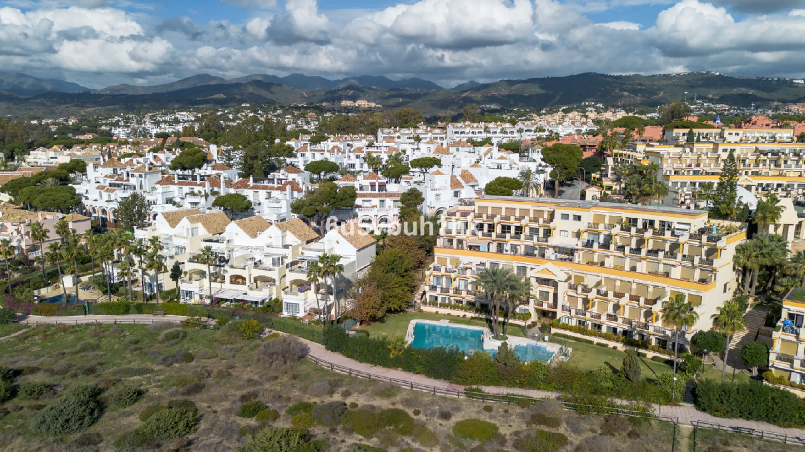 Apartment - Middle Floor Studio в продаже в Marbella, Málaga. В доме 1 спален и 1 ванных комнат. Площадь дома 35 м². Площадь участка 1 м²