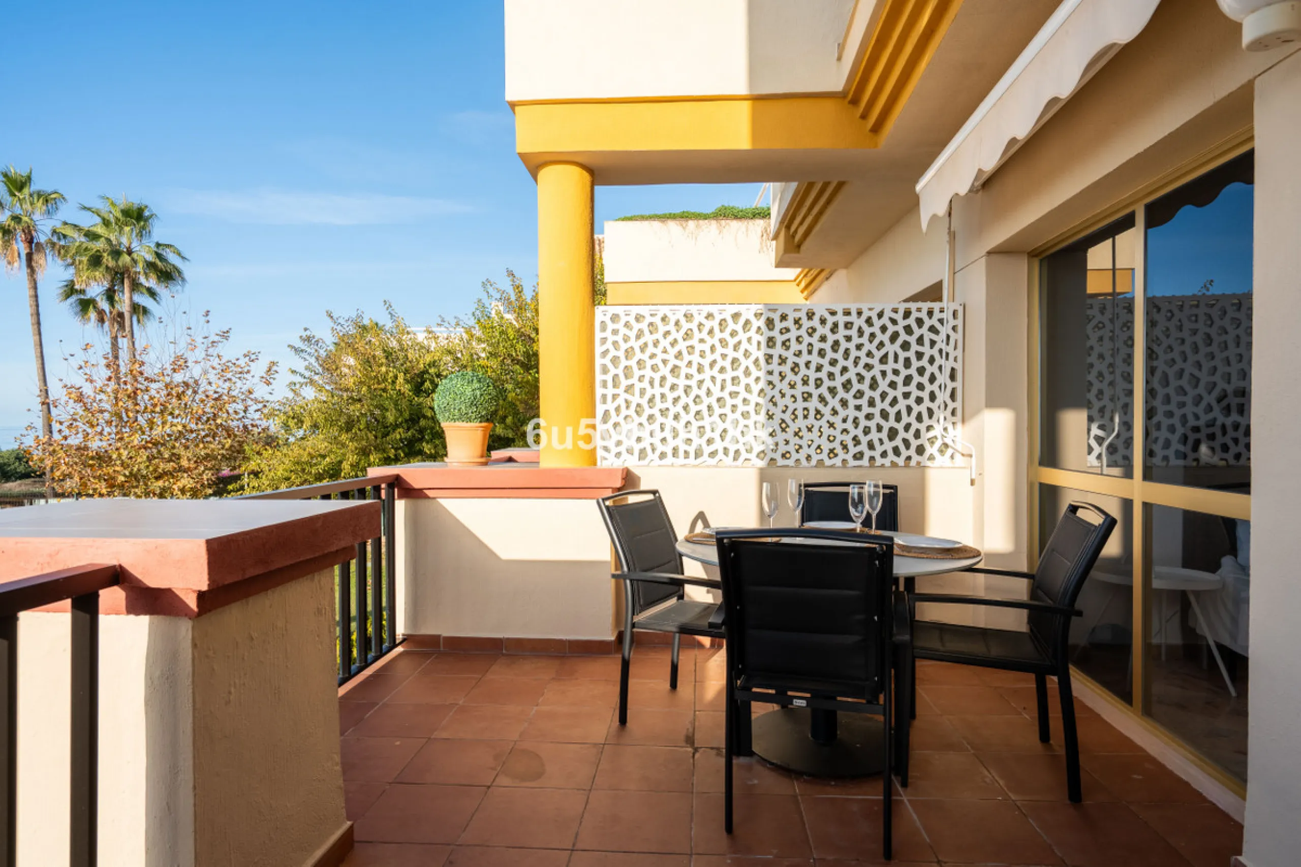 Apartment - Middle Floor Studio в продаже в Marbella, Málaga. В доме 1 спален и 1 ванных комнат. Площадь дома 35 м². Площадь участка 1 м²