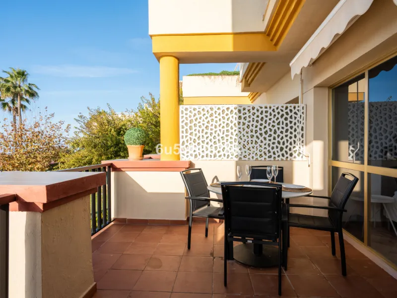 Apartment - Middle Floor Studio в продаже в Marbella, Málaga. В доме 1 спален и 1 ванных комнат. Площадь дома 35 м². Площадь участка 1 м²