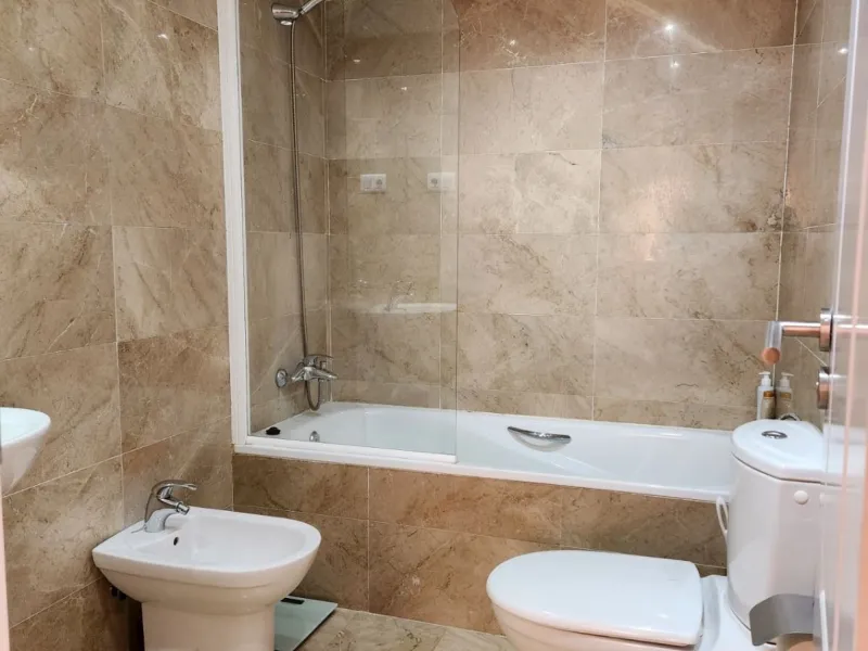 BRIGHT AND SPACIOUS APARTMENT NEXT TO A GOLF COURSE IN BENALMADENA
