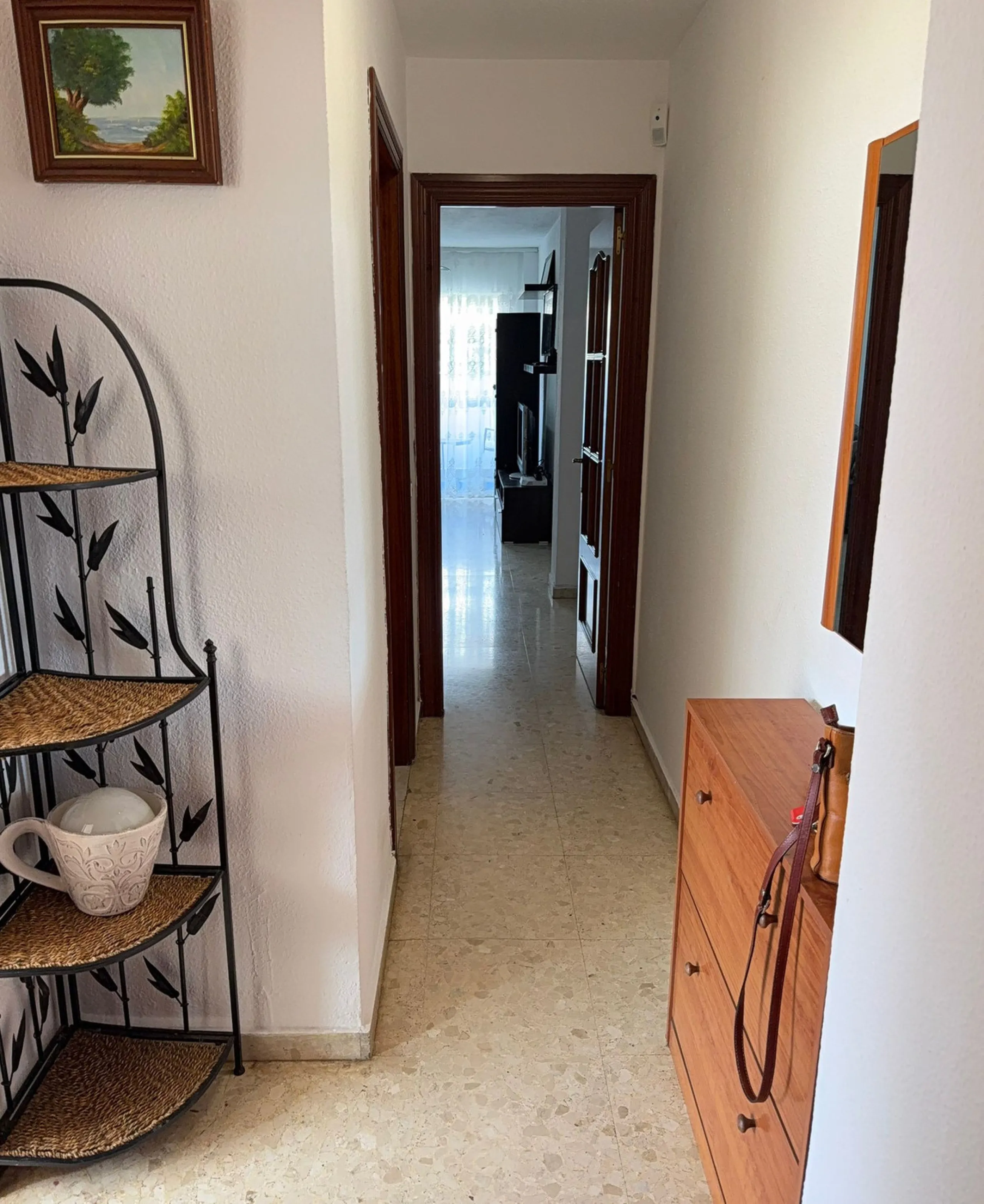 Apartment for Sale in the Center of Torremolinos – Gated Community with Pool and Gardens