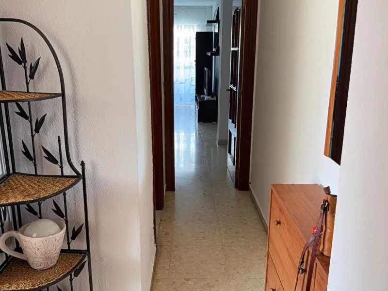 Apartment for Sale in the Center of Torremolinos – Gated Community with Pool and Gardens
