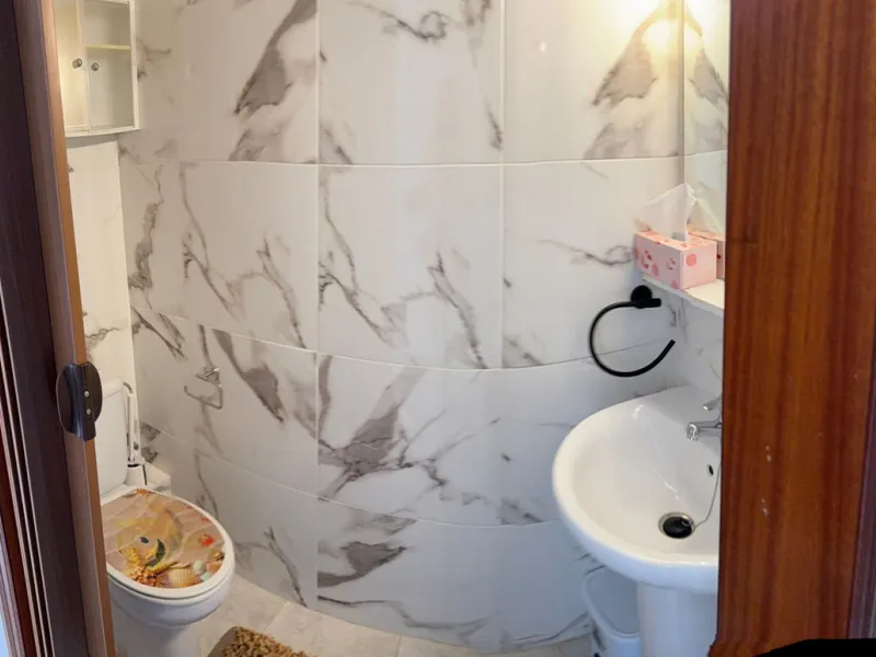Apartment for Sale in the Center of Torremolinos – Gated Community with Pool and Gardens