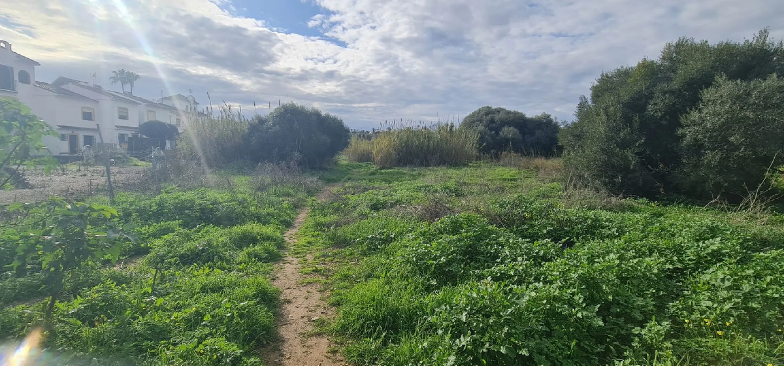 Plot - Residential Plot в продаже в Mijas, Málaga. Площадь дома 560 м². Площадь участка 674 м²