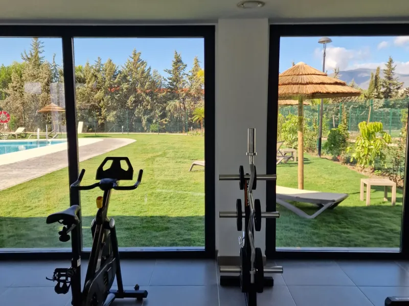 Ground Floor Apartment for sale in Estepona East, Estepona with 2 bedrooms, 2 bathrooms, 2 en suite bathrooms and with orientation south, with communal swimming pool, private garage (1 parking spaces) and private garden. Regarding property dimensions, it 