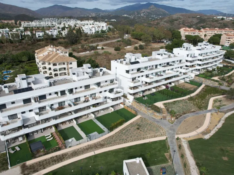 Ground Floor Apartment for sale in Estepona East, Estepona with 2 bedrooms, 2 bathrooms, 2 en suite bathrooms and with orientation south, with communal swimming pool, private garage (1 parking spaces) and private garden. Regarding property dimensions, it 