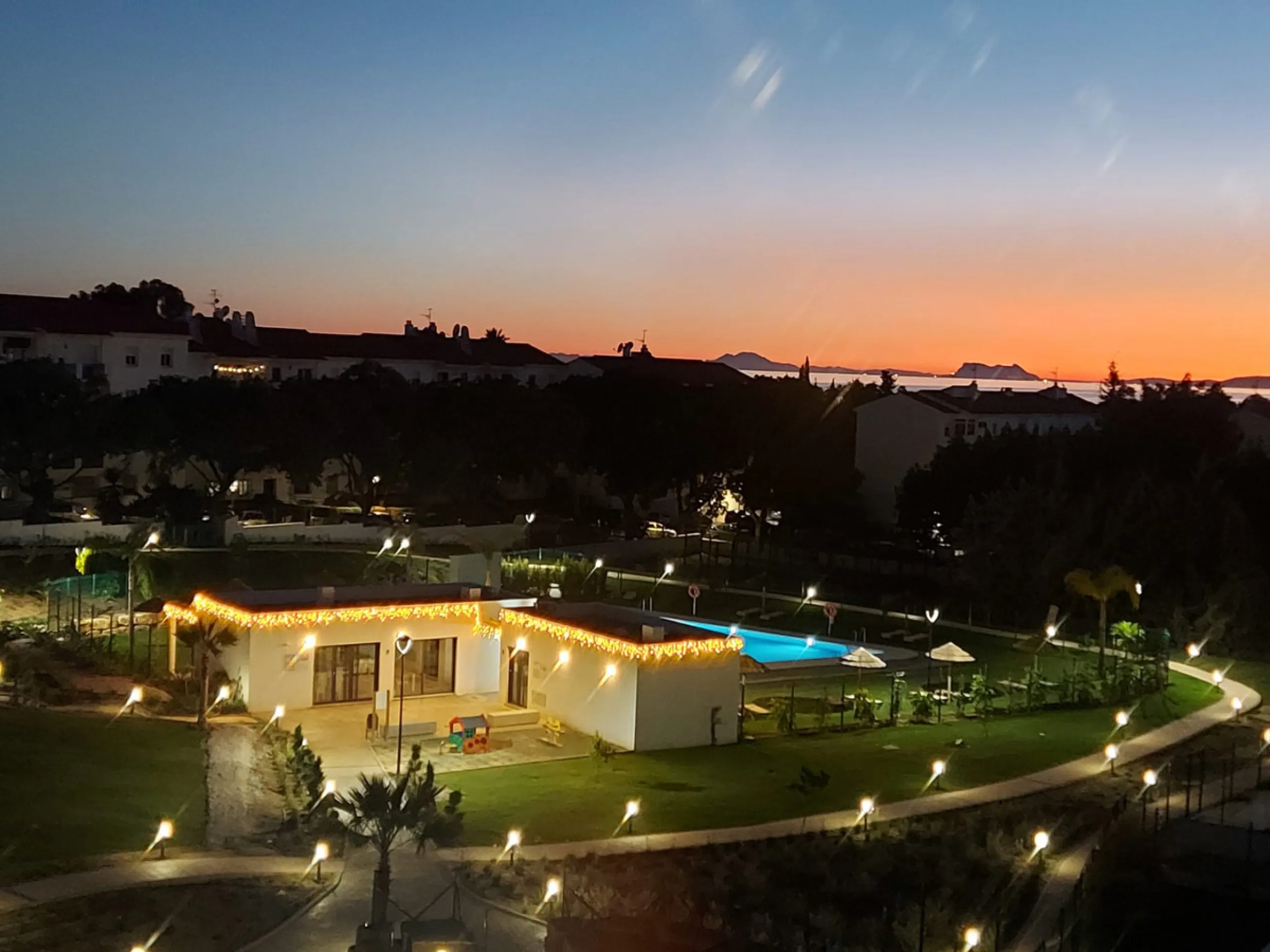 Ground Floor Apartment for sale in Estepona East, Estepona with 2 bedrooms, 2 bathrooms, 2 en suite bathrooms and with orientation south, with communal swimming pool, private garage (1 parking spaces) and private garden. Regarding property dimensions, it 