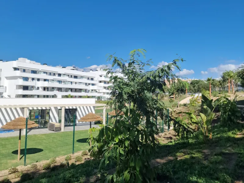 Ground Floor Apartment for sale in Estepona East, Estepona with 2 bedrooms, 2 bathrooms, 2 en suite bathrooms and with orientation south, with communal swimming pool, private garage (1 parking spaces) and private garden. Regarding property dimensions, it 