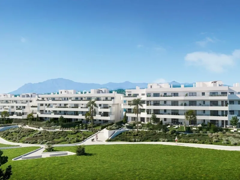 Ground Floor Apartment for sale in Estepona East, Estepona with 2 bedrooms, 2 bathrooms, 2 en suite bathrooms and with orientation south, with communal swimming pool, private garage (1 parking spaces) and private garden. Regarding property dimensions, it 