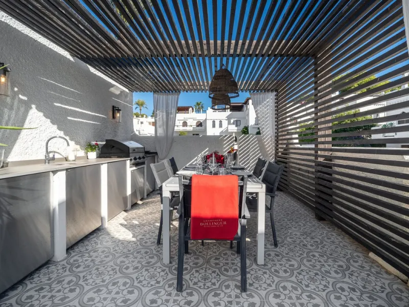 Represented exclusively by Spain Sotheby´s International Realty