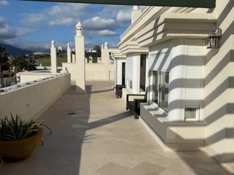 A rare opportunity to find a penthouse in Nueva Andalucia with almost 300 m2 terrace wrapped around the 3 bed apartment.