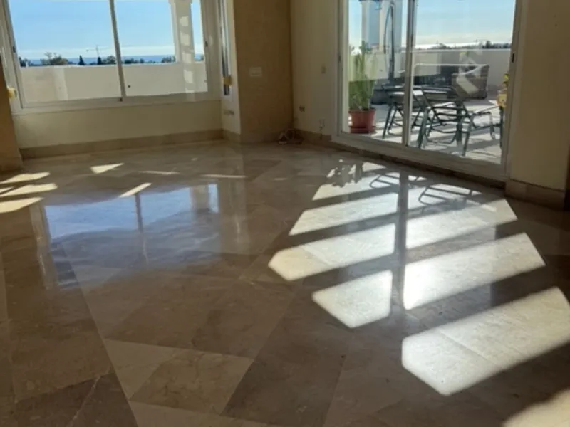 A rare opportunity to find a penthouse in Nueva Andalucia with almost 300 m2 terrace wrapped around the 3 bed apartment.