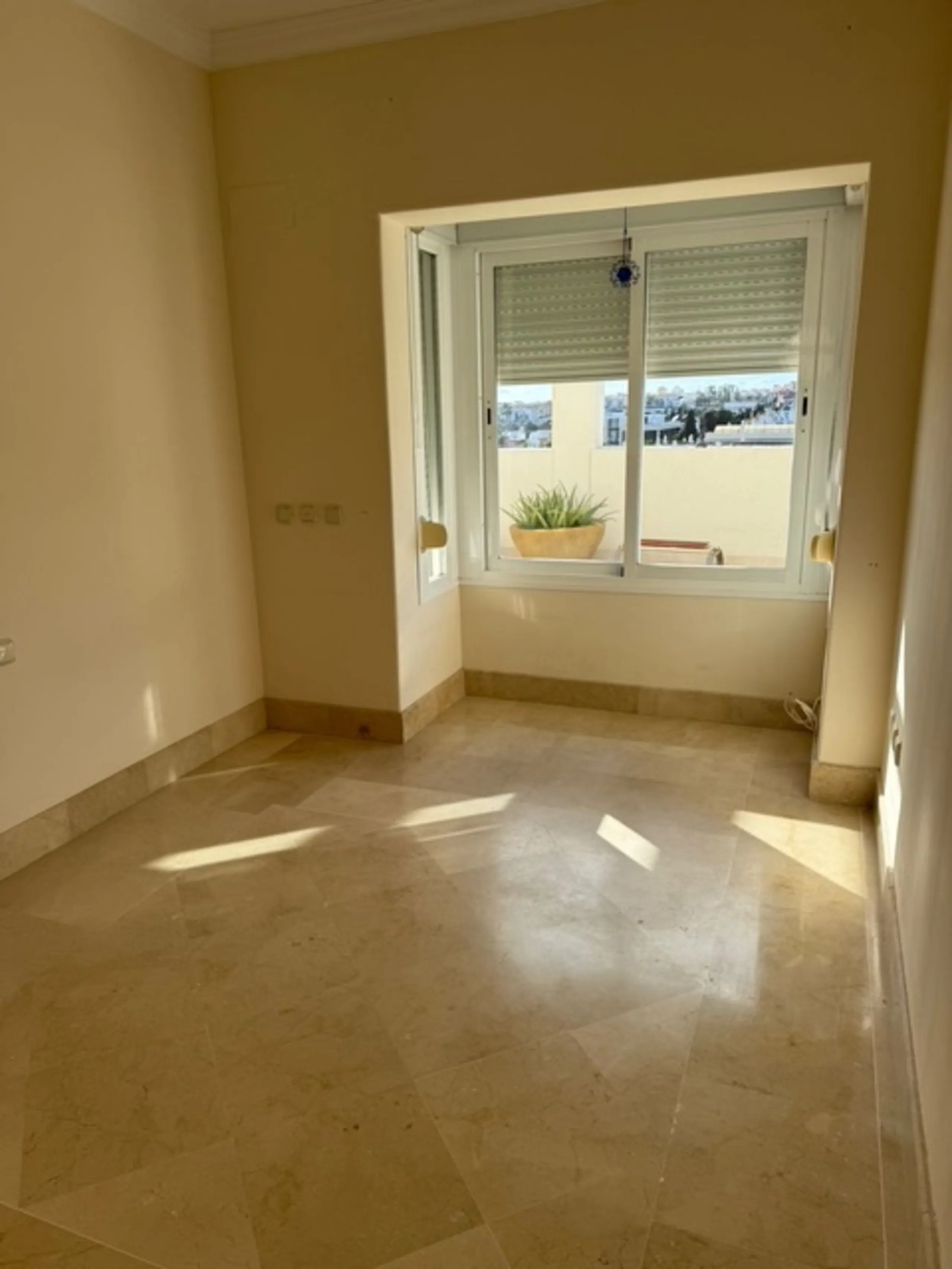 A rare opportunity to find a penthouse in Nueva Andalucia with almost 300 m2 terrace wrapped around the 3 bed apartment.