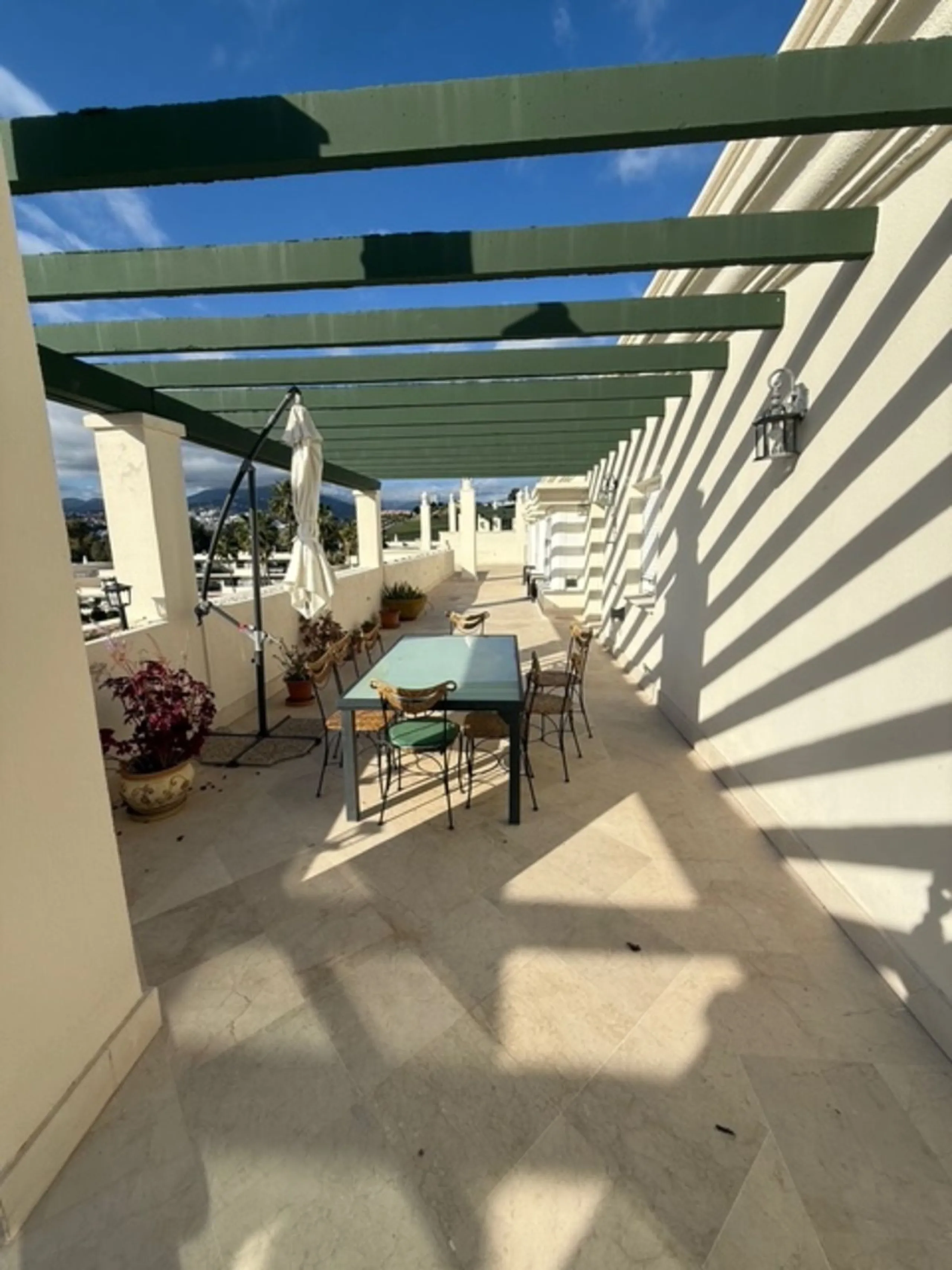 A rare opportunity to find a penthouse in Nueva Andalucia with almost 300 m2 terrace wrapped around the 3 bed apartment.