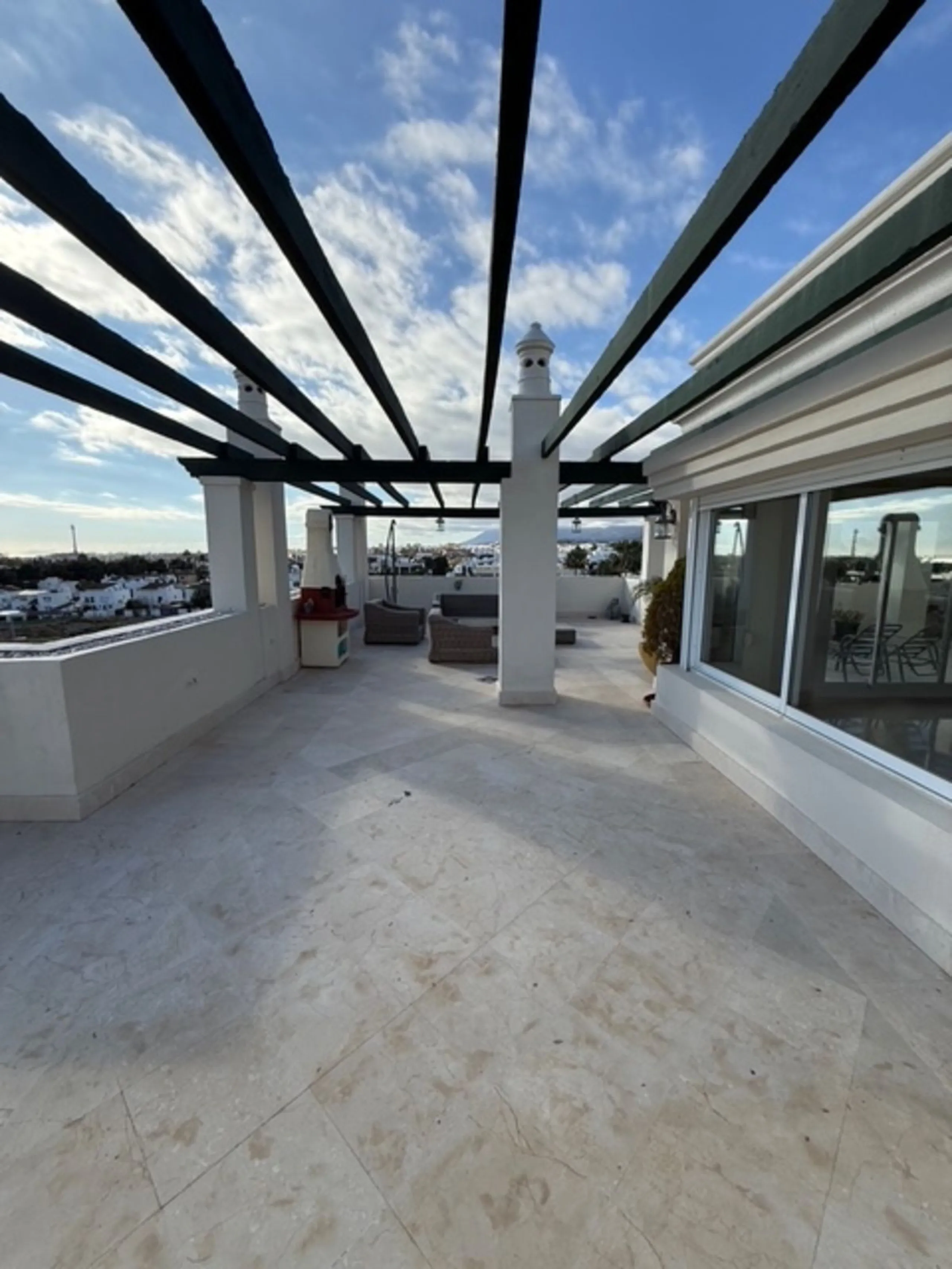 A rare opportunity to find a penthouse in Nueva Andalucia with almost 300 m2 terrace wrapped around the 3 bed apartment.