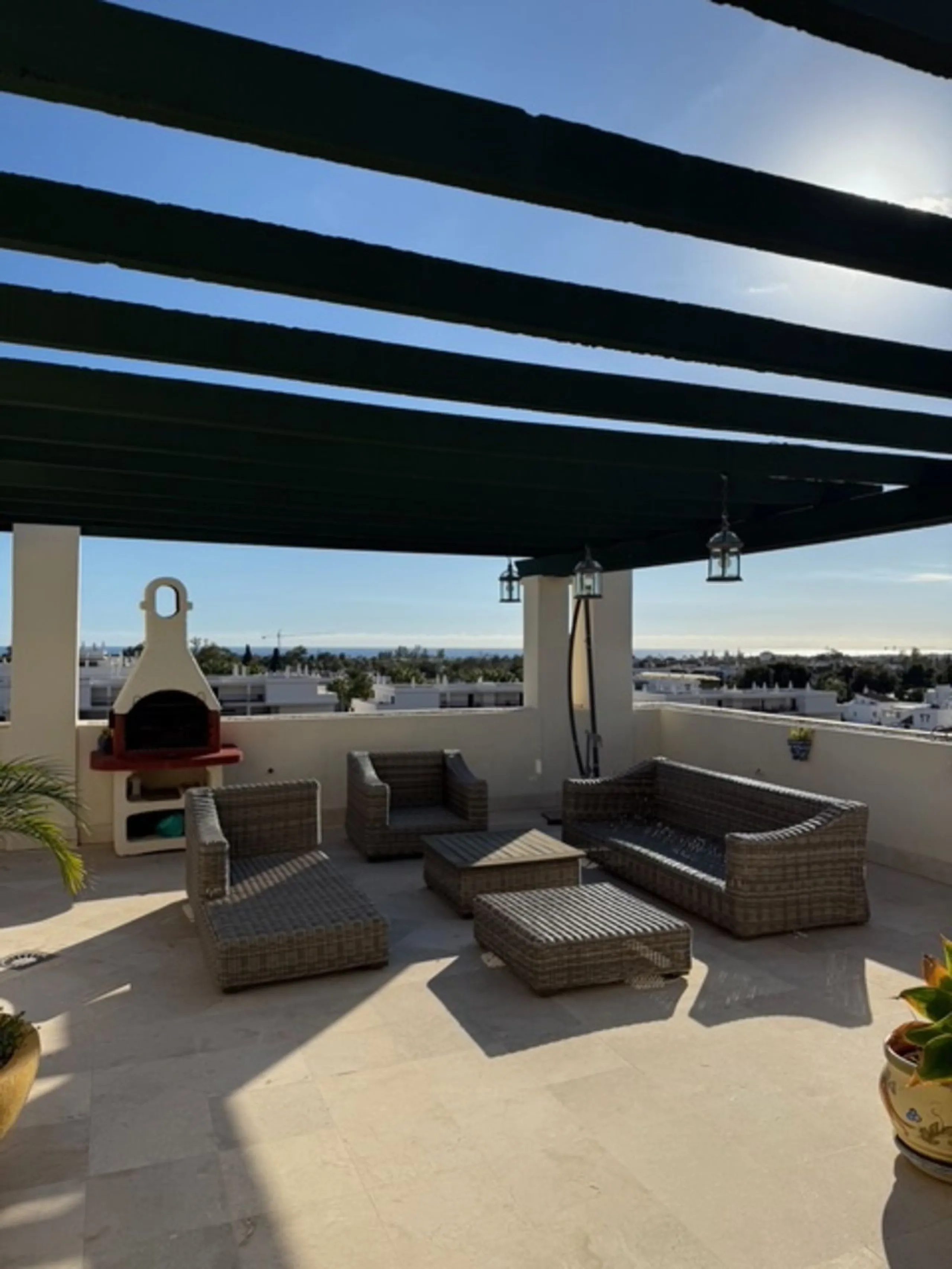 A rare opportunity to find a penthouse in Nueva Andalucia with almost 300 m2 terrace wrapped around the 3 bed apartment.