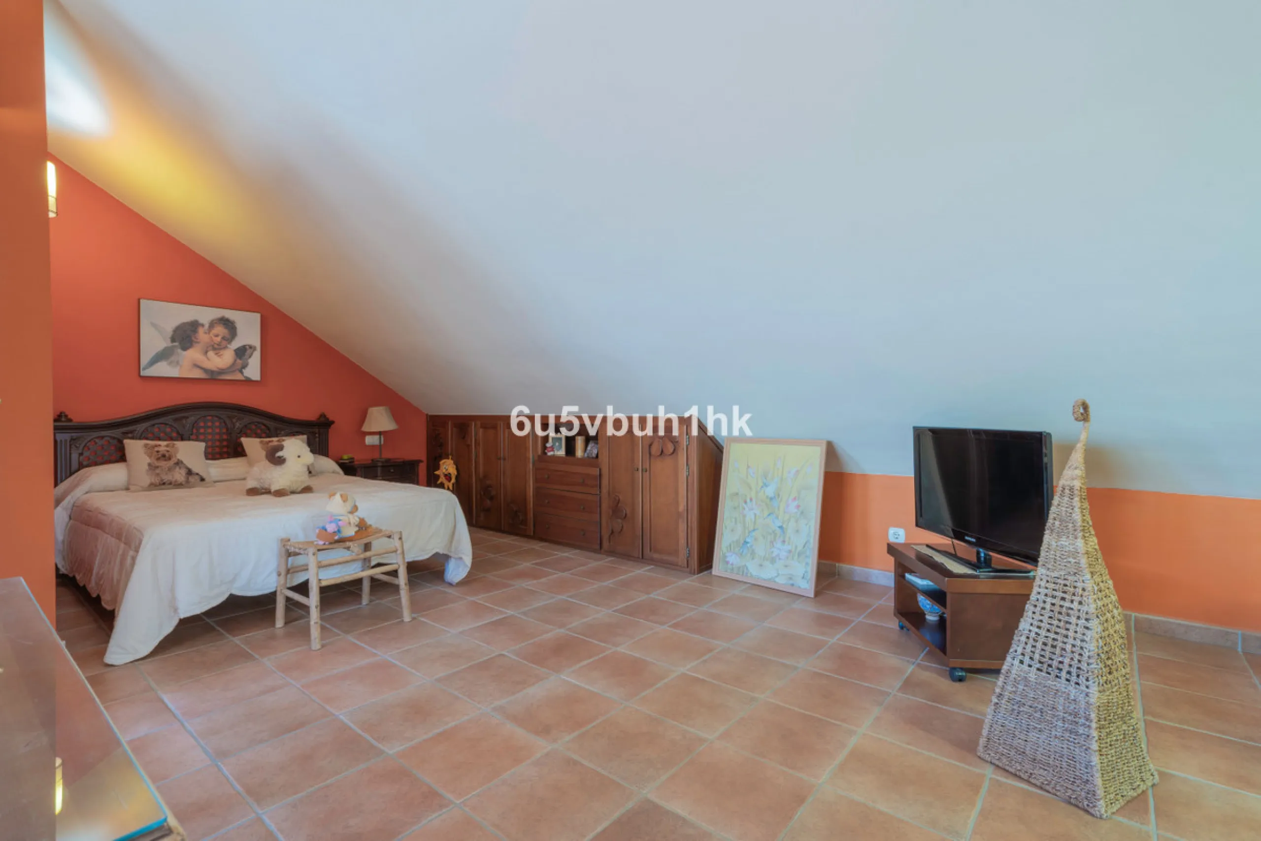 House - Semi-Detached House в продаже в Fuengirola, Málaga. В доме 4 спален и 4 ванных комнат. Площадь дома 265 м²