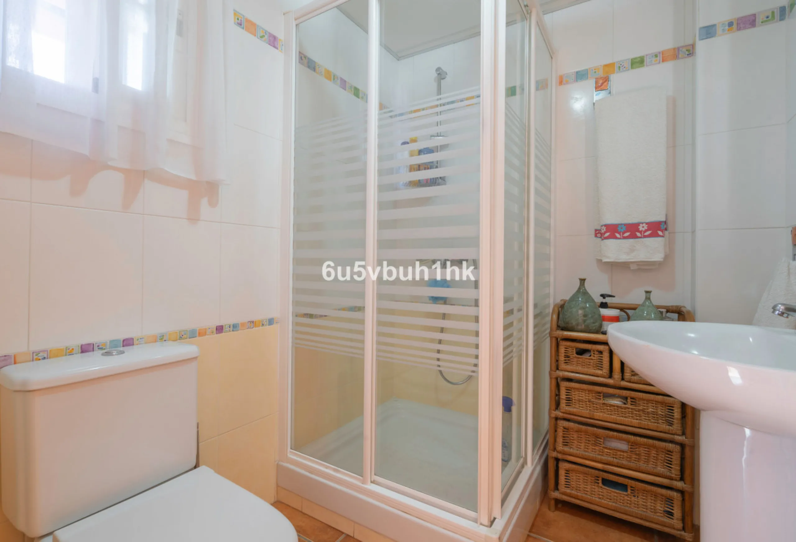 House - Semi-Detached House в продаже в Fuengirola, Málaga. В доме 4 спален и 4 ванных комнат. Площадь дома 265 м²